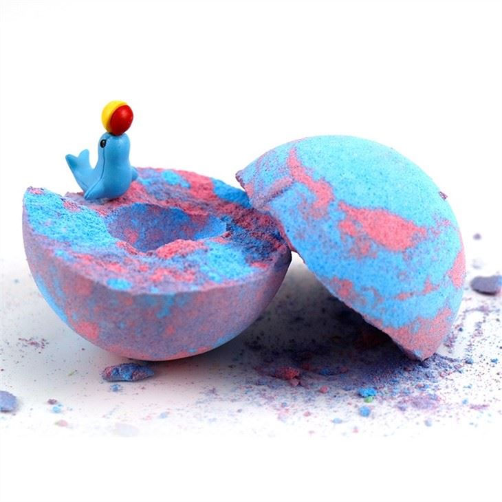 Bath Bomb With Surprise Inside